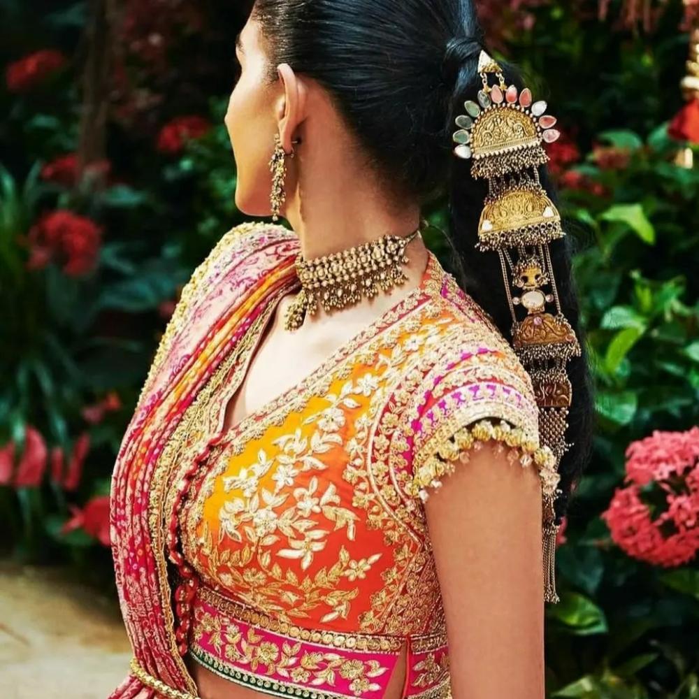 rich-couple-anant-ambani-and-radhika-merchant-photos